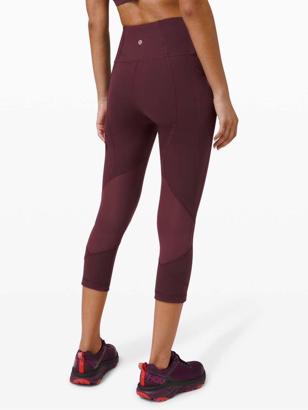 010. Lululemon Pace Rival High-Rise Crop 22"
Cassis or Red Merlot size 10 EUC